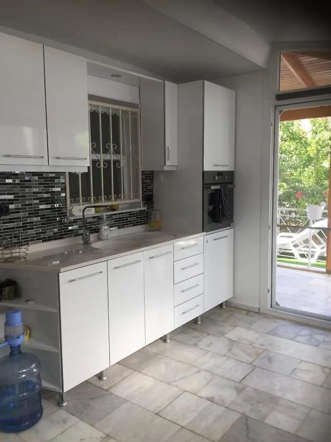 Villa Anja 쿠사다시